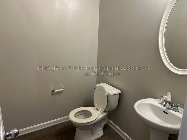 Photo - 1749 Carrington Dr