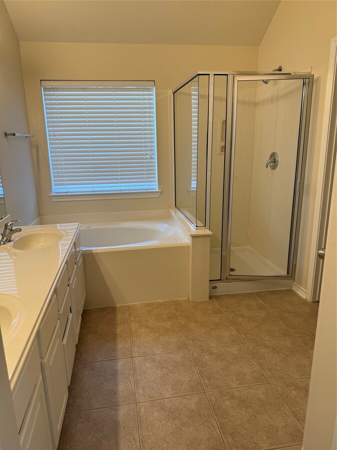 Photo - 5118 Birch Manor Ln