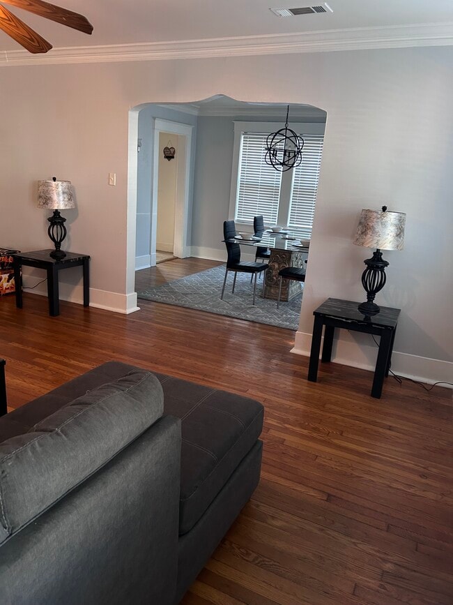 Photo - 1439 Eastmoreland Ave