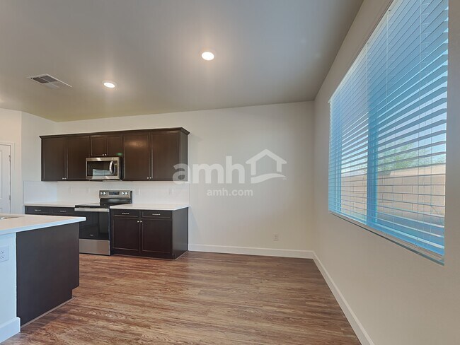 Photo - 6138 Theodore St