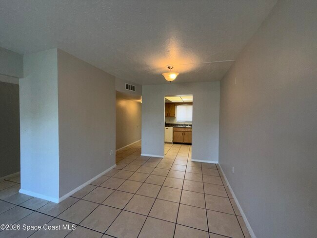 Photo - 1562 University Ln Unit 702