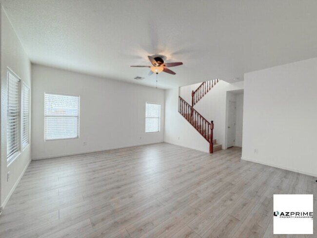 Photo - 7709 S 63rd Dr