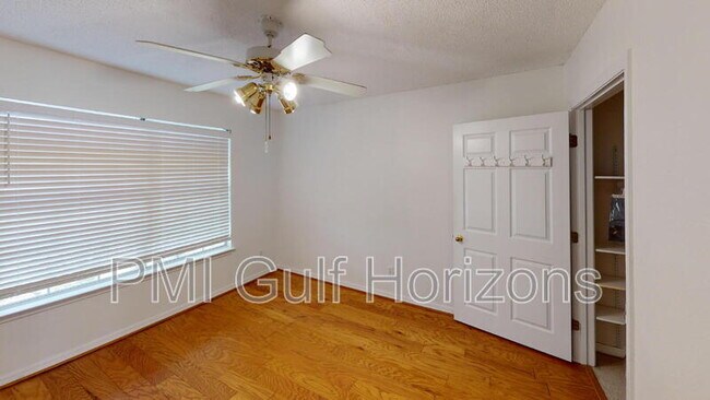 Photo - 318 Mirabelle Dr