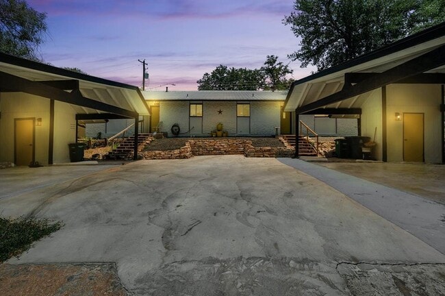 Photo - 1706 Elmhurst Dr