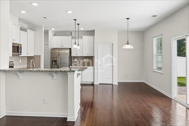 Photo - 246 Kennerly Ave