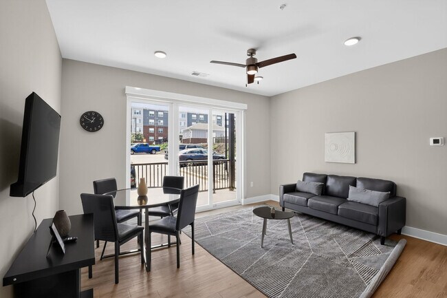 1004 Park View Greer Cir Unit SI FL4-ID1612978P