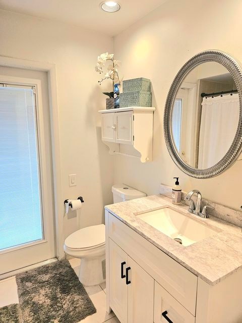 Photo - 14060 Greentree Dr