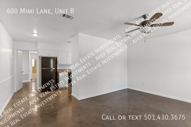 Photo - 600 Mimi Ln Apartment Unit B