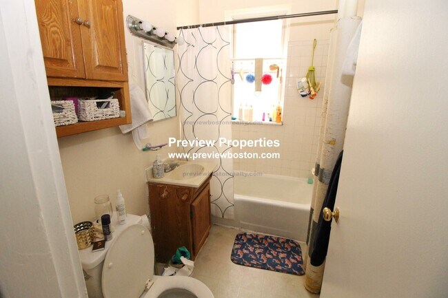 Photo - 229 Kelton St Unit 8P