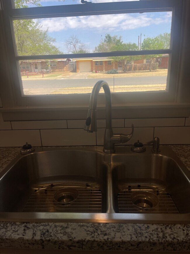 Photo - Pre-leasing for Fall! Adorable Remodeled House in Prime Location!