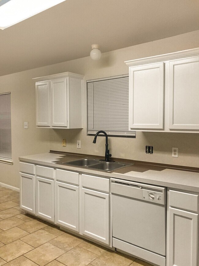 Photo - 3606 Starbridge Pointe Ln