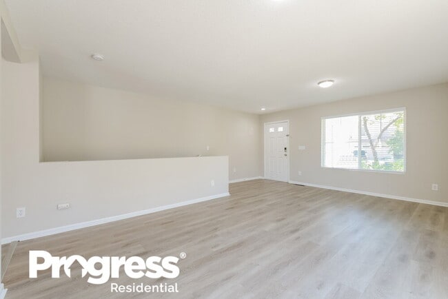 Photo - 4785 Biscay St