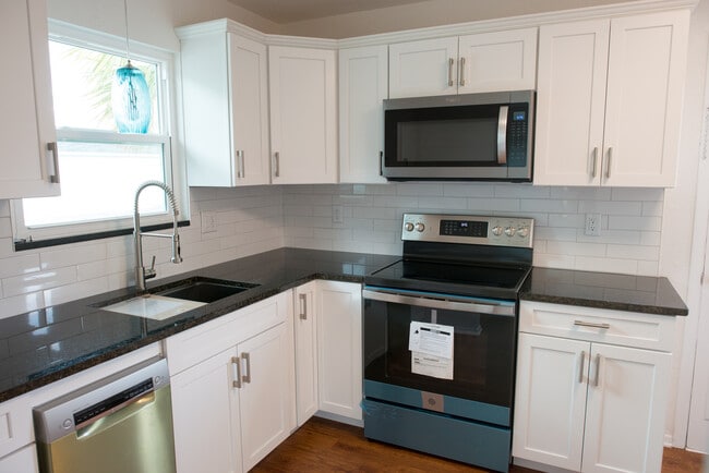 Photo - 4302 W North A St