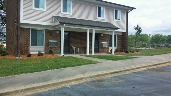 Palmetto Place