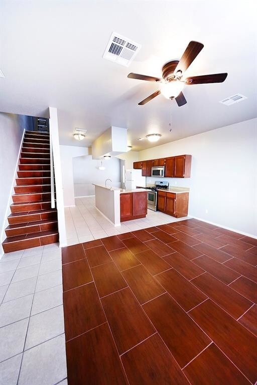 Photo - 10132 Dyer St