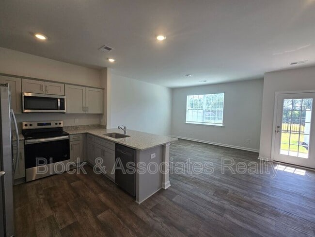 1202 Broholmer Ln
