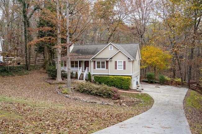 Photo - 225 Hawkins Farm Cir