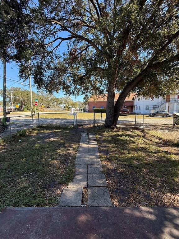 Photo - 2014 N 49th St