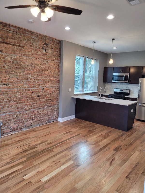 Photo - 519 W 65th Pl Unidad 1