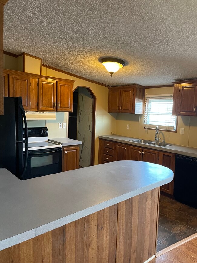 Photo - 128 White Pine Blvd