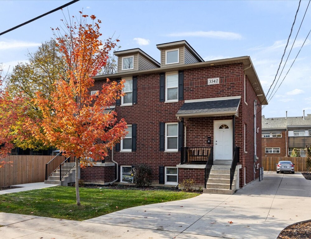 Photo - 3342 Bloomfield Rd