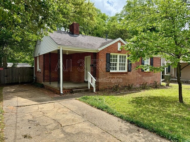 Photo - 301 Bradley Dr