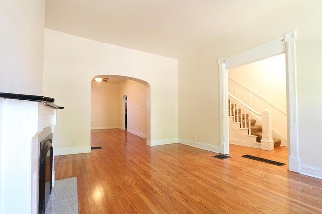 Photo - 2143 W Bowler St