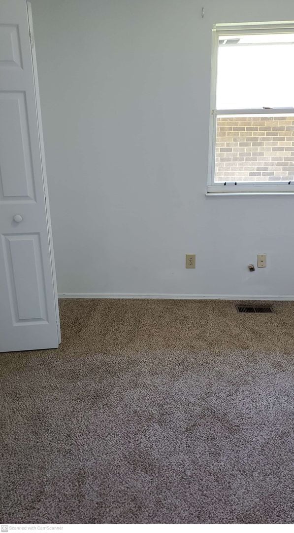 Photo - Cozy 3 Bed, 1 Bath, Convenient to I-70 and WPAFB, with AC!