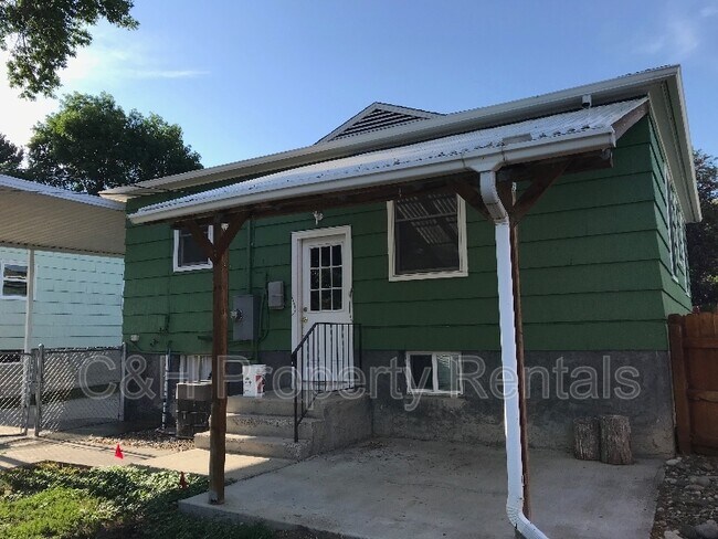 Photo - 1230 Yale Ave