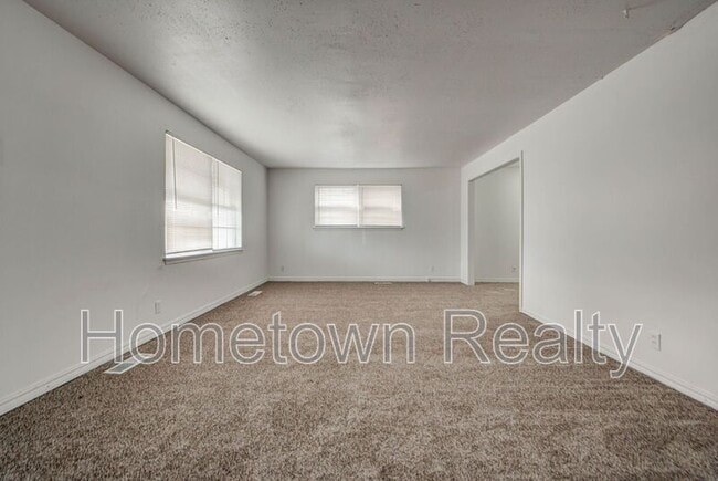 Photo - 821 NE 81st St