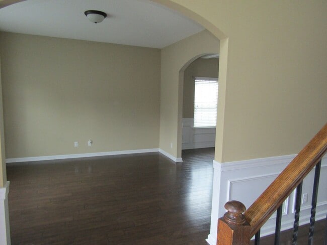 Photo - 908 Blane Ln