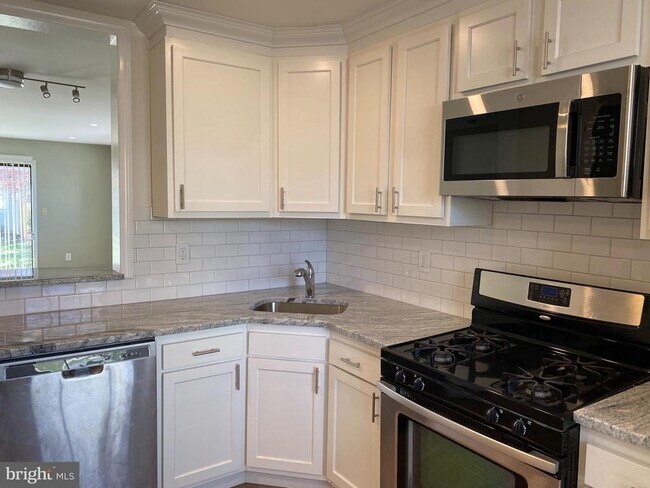 Photo - 14 Harris Ct