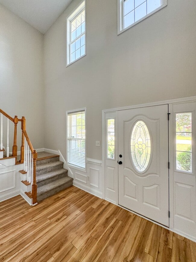 Photo - 2423 Kimbolton Drive