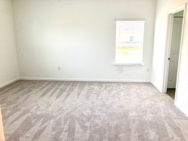 Photo - 3511 NE 38th Ln