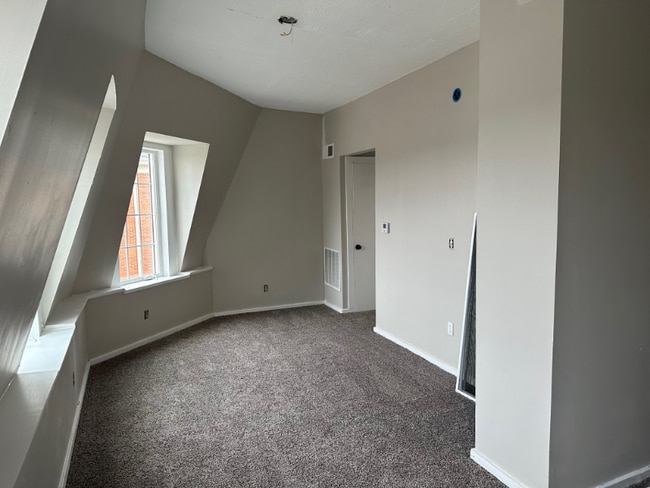 801 Central Ave