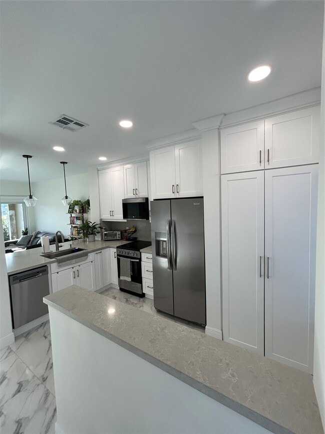 Photo - 711 SW 122nd Ave