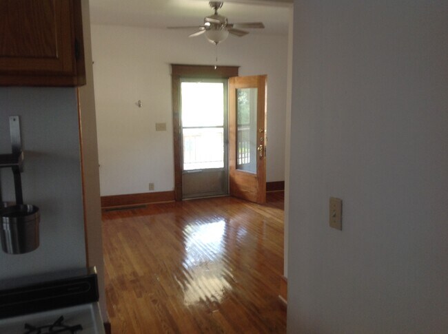 Photo - 2417 Woodland Ave