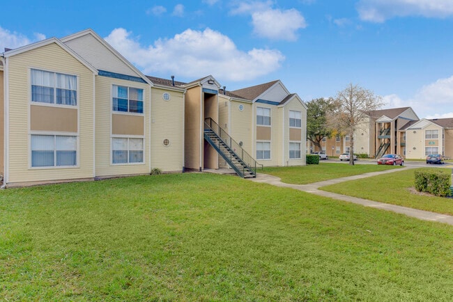 Academy at Waterford Lakes