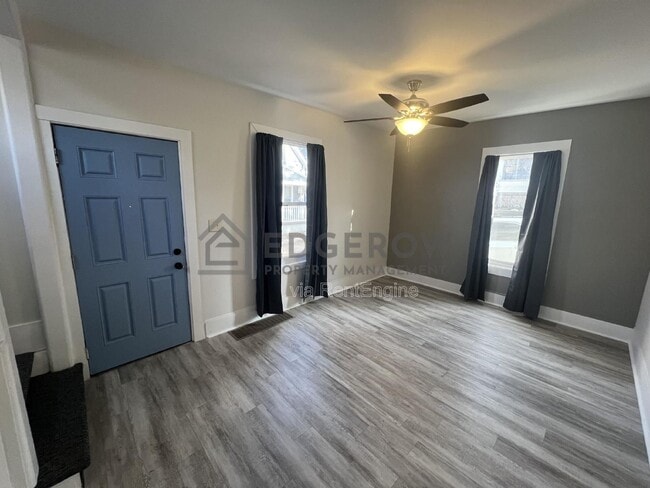 Photo - 50 Mathews Ct NE