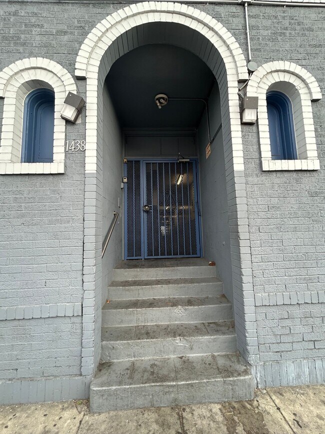 1438 Wright LLC