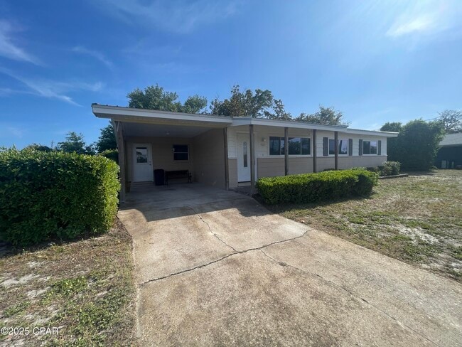 Photo - 1001 Oxford Dr