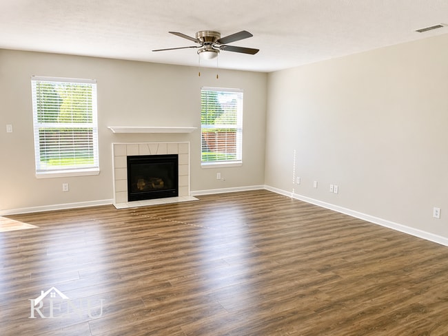 Photo - 673 Hanover Rd