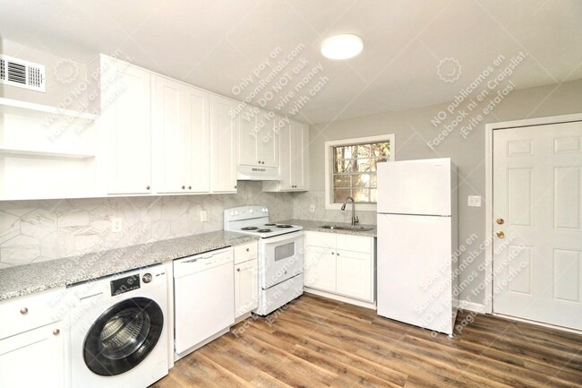 Photo - 111 W Burke St Rental