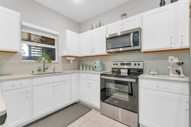 Photo - 424 NE 4th Ave