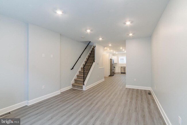 Photo - 1017 Emily St Townhome