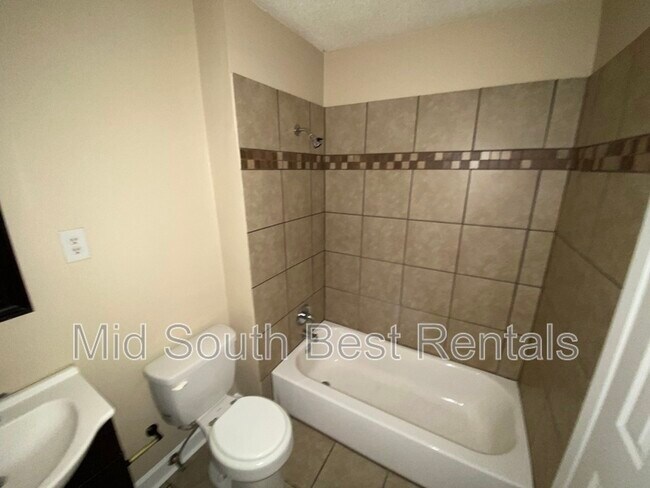 Photo - 341 Whiteville Ave