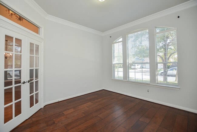 Photo - 4315 Village Forest Dr