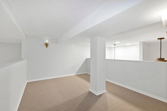 Photo - 250 Mercer St