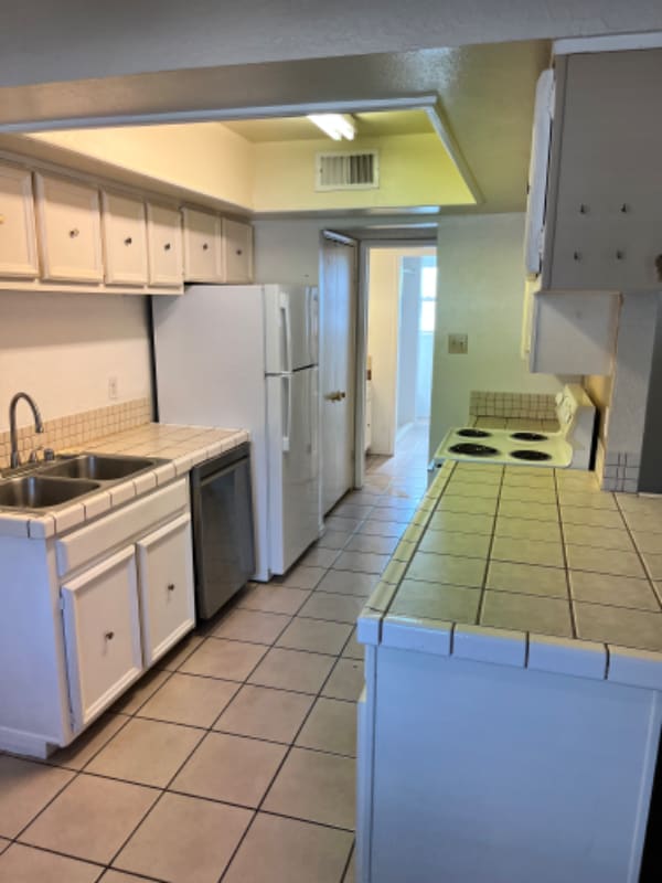 6700 Escondido Dr Condo Unit E6 Condo for Rent in El Paso, TX