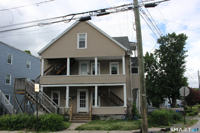 Building Photo - 46 Pulaski St Unit Third Floor